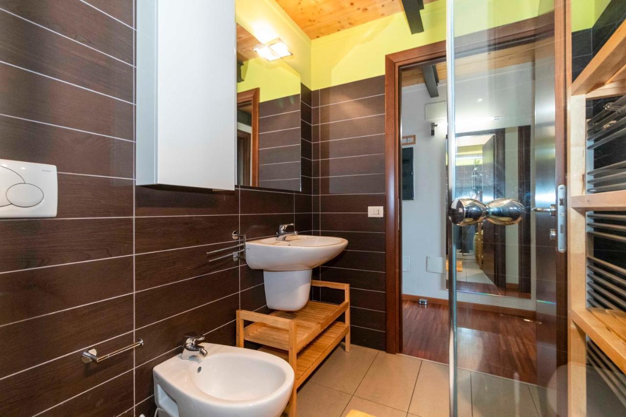 Dora Riverside Modern Apartment With Private Parking Turin Extérieur photo